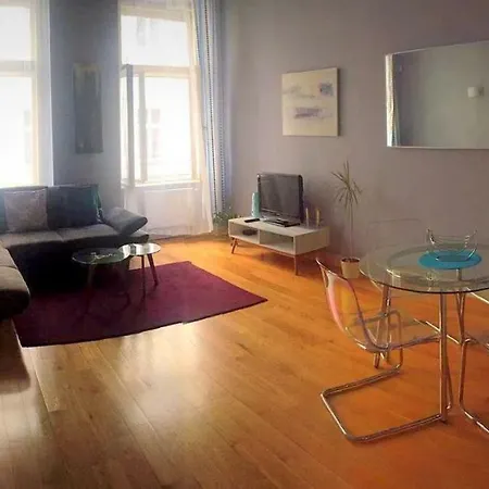 Nubis 1bdr Or 2bdr And 2 Bathrooms Apartment *
